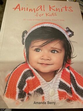 Animal Knits for Kids by Amanda Berry 30 Knitting Craft Projects Book with Love.